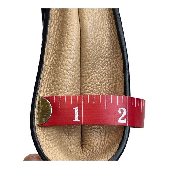 COCCINELLE Crossbody Handbag Leather Tumbleweed Tan Nude Color Gold Hardware - Picture 6 of 12